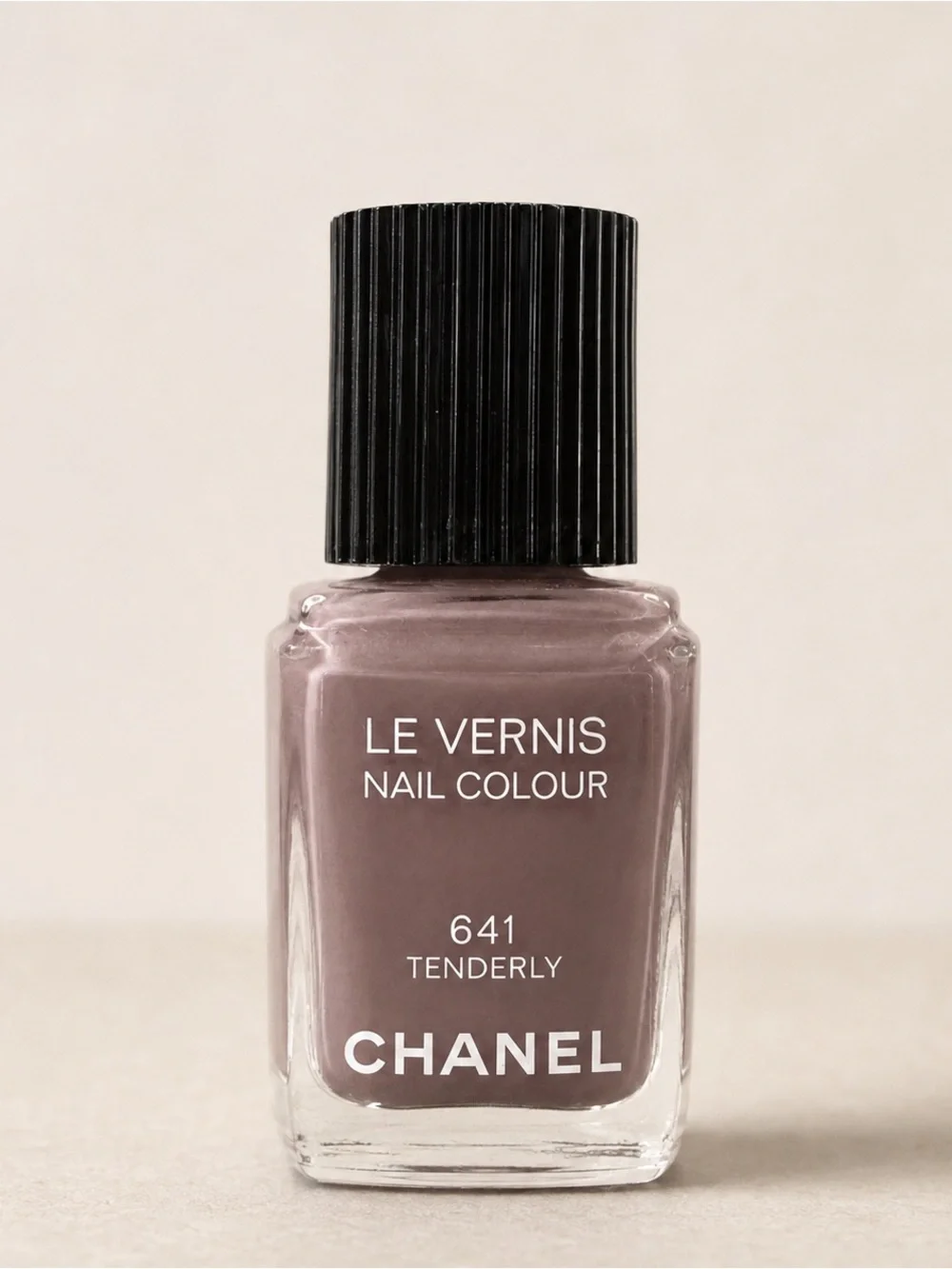 CHANEL Le Vernis Nail Colour in TENDERLY #641 Lilac/Gray NEW & Discontinued